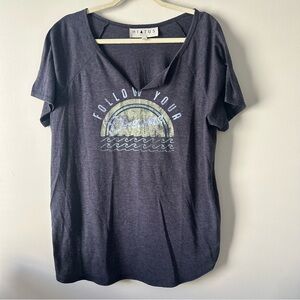 Hiatus graphic tee “Follow Your…” 1X